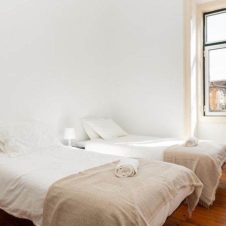 4Br Lisbon Apartment - Central Location ภายนอก รูปภาพ