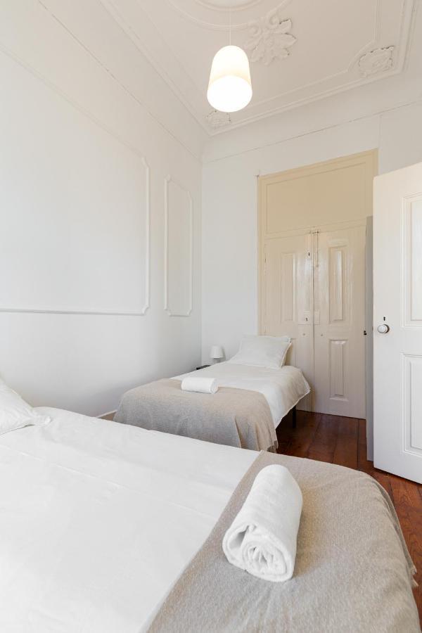 4Br Lisbon Apartment - Central Location ภายนอก รูปภาพ