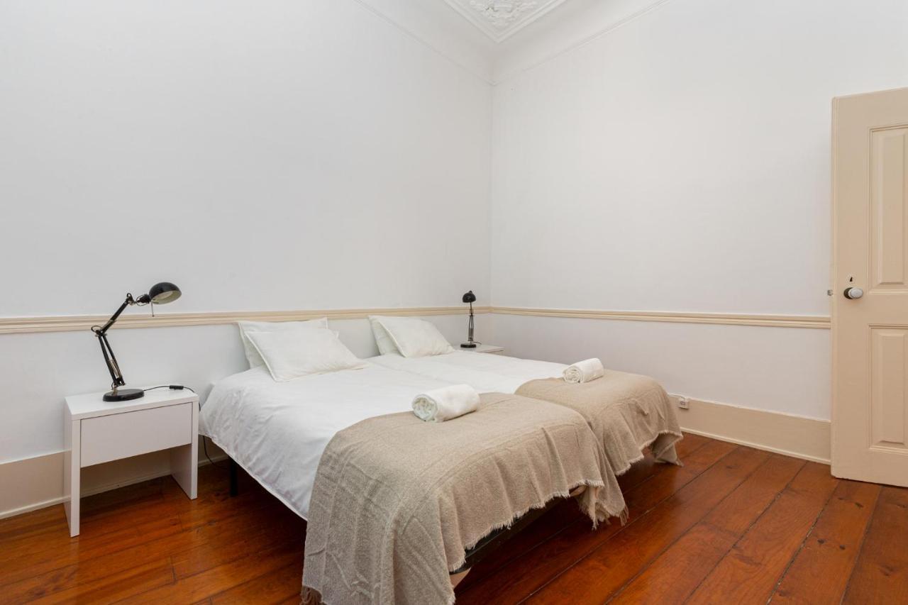 4Br Lisbon Apartment - Central Location ภายนอก รูปภาพ